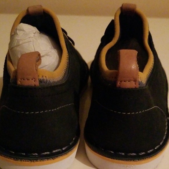 Shoes - Picture 2 of 3